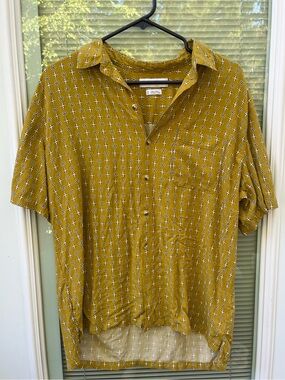 Urban Outfitters UO Geo Print Short-Sleeve Foulard Shirt